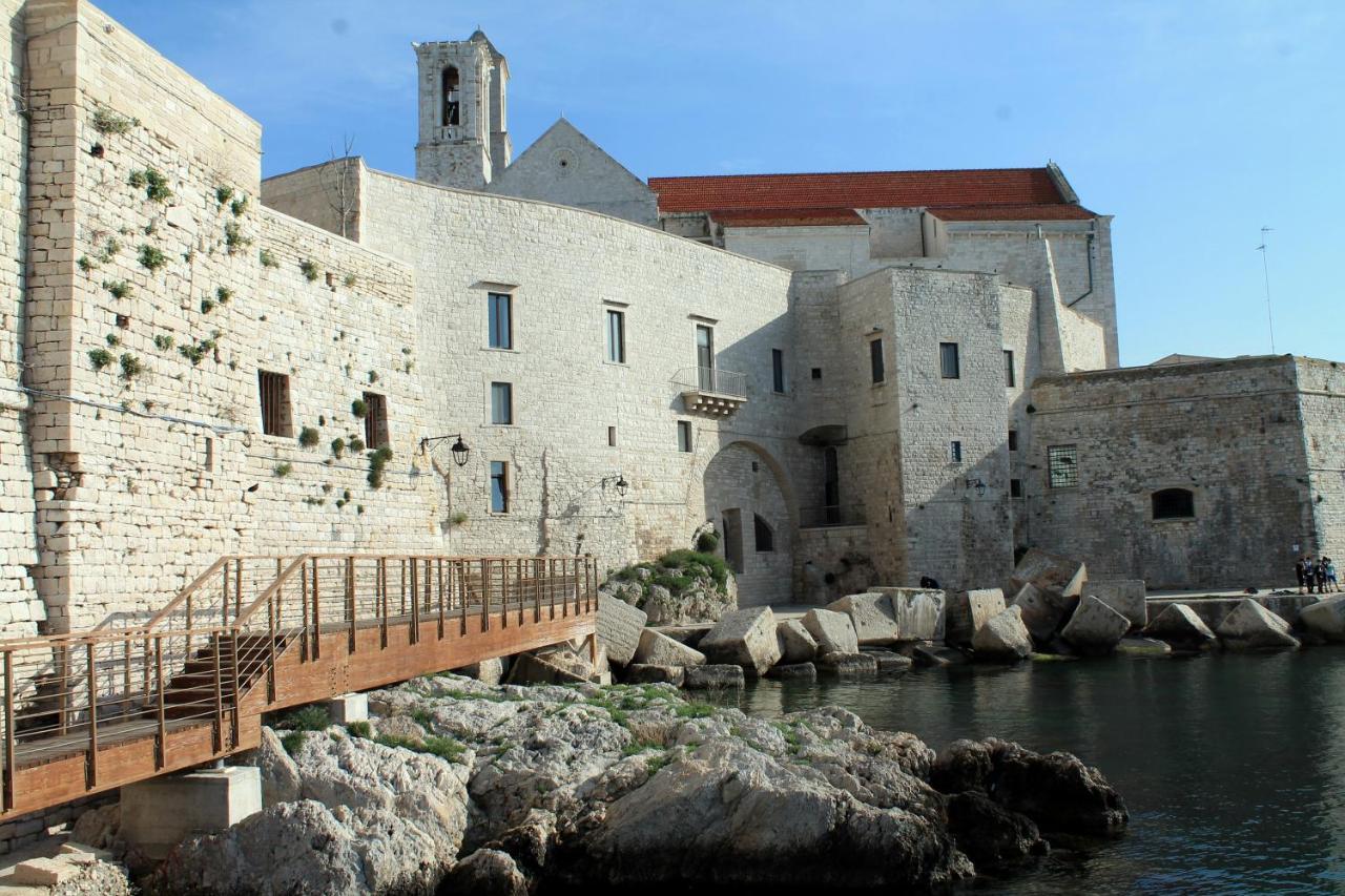 Apartamento Giovinazzo Historic Apulia Old Town Stone House With Private Patio Exterior foto