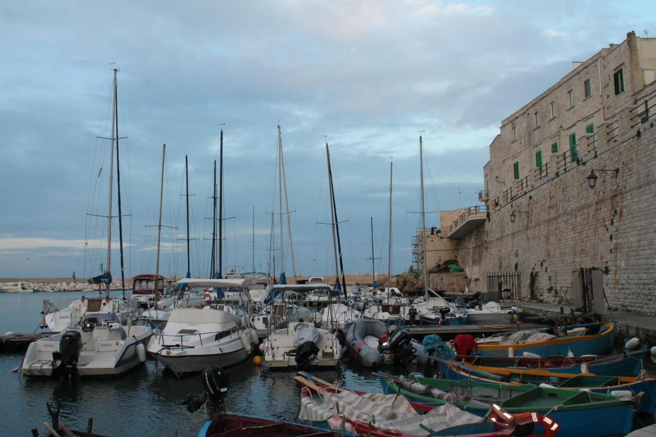 Apartamento Giovinazzo Historic Apulia Old Town Stone House With Private Patio Exterior foto