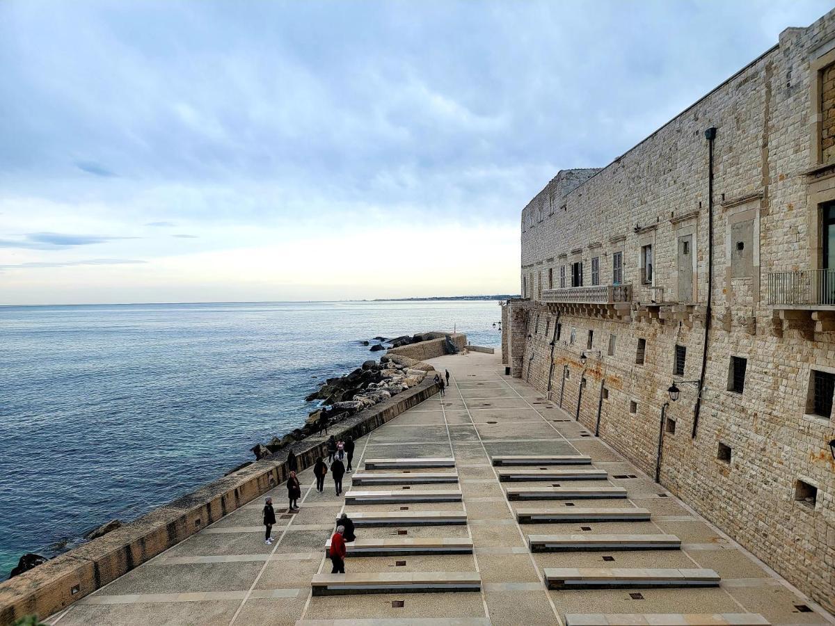 Apartamento Giovinazzo Historic Apulia Old Town Stone House With Private Patio Exterior foto