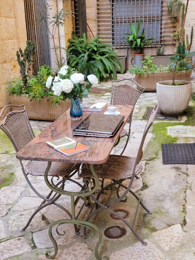 Apartamento Giovinazzo Historic Apulia Old Town Stone House With Private Patio Exterior foto